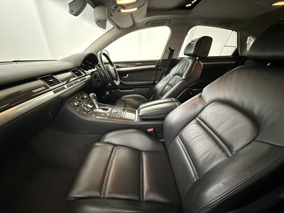 Lot 83 - 2008 Audi S8 V10