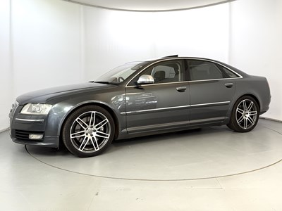 Lot 83 - 2008 Audi S8 V10