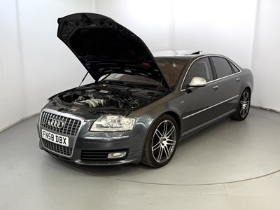 Lot 83 - 2008 Audi S8 V10