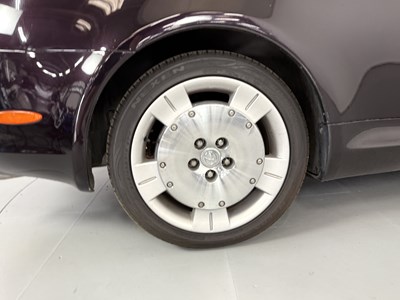 Lot 32 - 2002 Lexus SC430