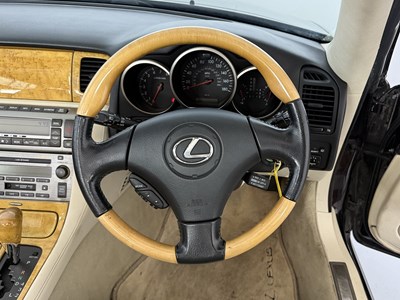 Lot 32 - 2002 Lexus SC430
