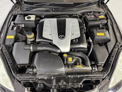 Lot 32 - 2002 Lexus SC430