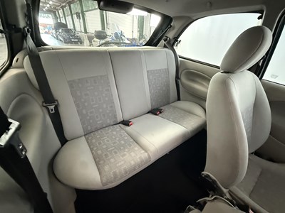 Lot 122 - 2000 Ford Fiesta