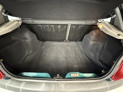 Lot 122 - 2000 Ford Fiesta