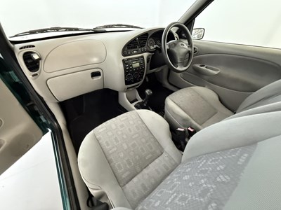 Lot 122 - 2000 Ford Fiesta