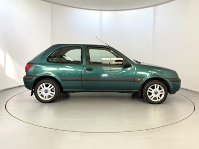 Lot 122 - 2000 Ford Fiesta