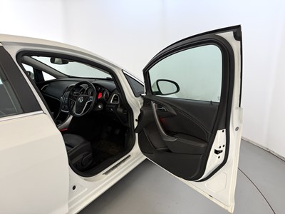 Lot 130 - 2014 Vauxhall Astra - NO RESERVE