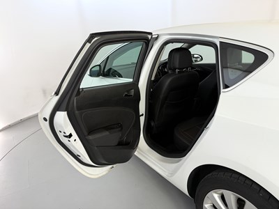 Lot 130 - 2014 Vauxhall Astra - NO RESERVE