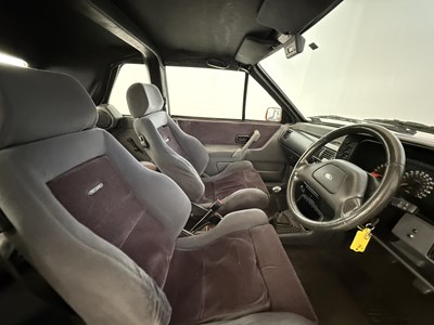 Lot 22 - 1987 Ford Escort XR3i