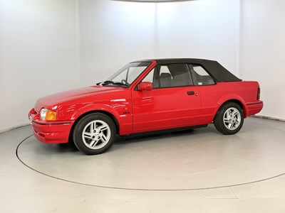 Lot 22 - 1987 Ford Escort XR3i