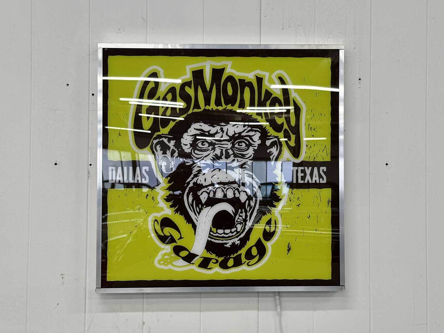 Lot 90 - Illuminated Square Garage Sign - Gas Monkey - NO RESERVE