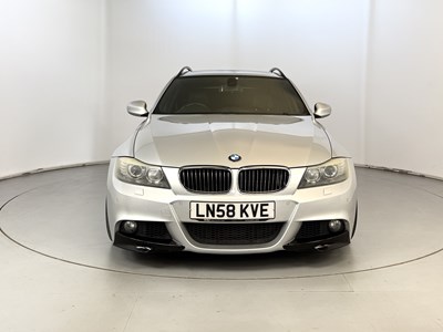 Lot 82 - 2009 BMW 335i