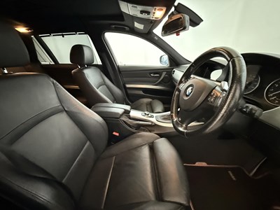 Lot 82 - 2009 BMW 335i