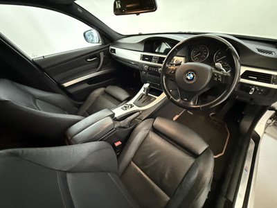 Lot 82 - 2009 BMW 335i