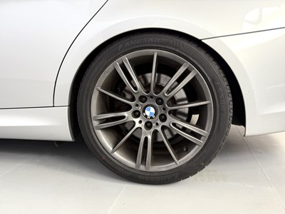 Lot 82 - 2009 BMW 335i
