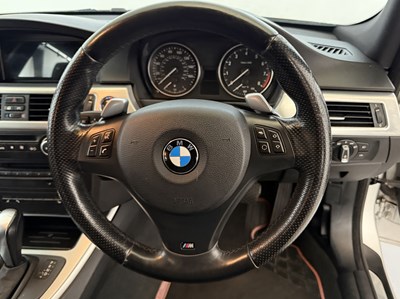 Lot 82 - 2009 BMW 335i