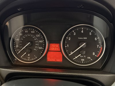 Lot 82 - 2009 BMW 335i