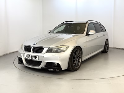 Lot 82 - 2009 BMW 335i