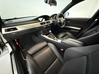 Lot 82 - 2009 BMW 335i