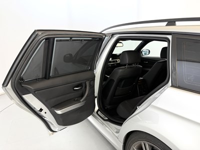 Lot 82 - 2009 BMW 335i