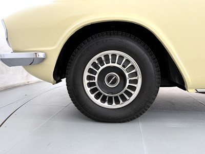 Lot 66 - 1973 Triumph 2000