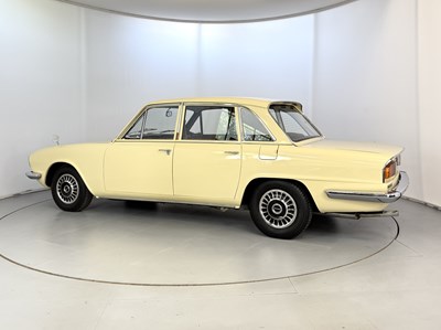 Lot 66 - 1973 Triumph 2000