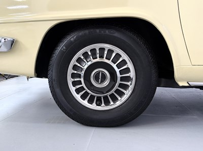 Lot 66 - 1973 Triumph 2000