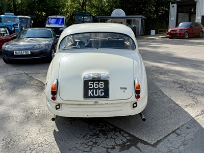 Lot 57 - 1964 Daimler 250