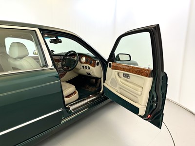 Lot 19 - 2001 Bentley Arnage Red Label