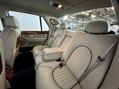 Lot 19 - 2001 Bentley Arnage Red Label