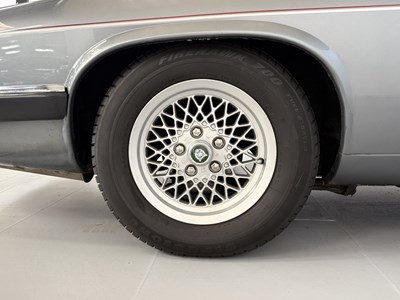 Lot 34 - 1988 Jaguar XJS V12 Cabriolet