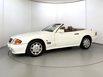 Lot 3 - 1994 Mercedes-Benz SL280
