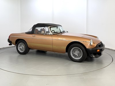 Lot 6 - 1981 MG B LE Roadster