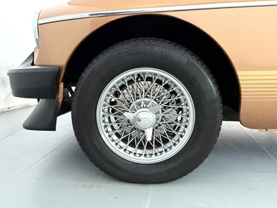 Lot 6 - 1981 MG B LE Roadster