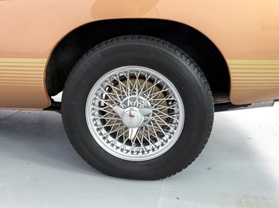 Lot 6 - 1981 MG B LE Roadster