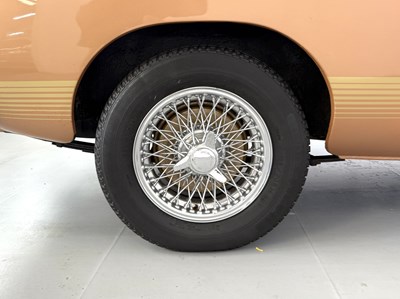 Lot 6 - 1981 MG B LE Roadster