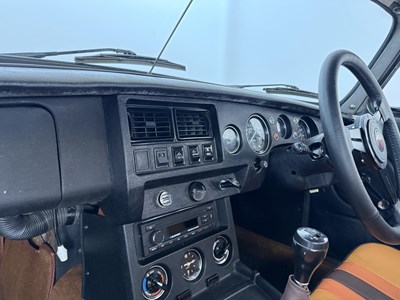 Lot 6 - 1981 MG B LE Roadster