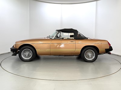 Lot 6 - 1981 MG B LE Roadster