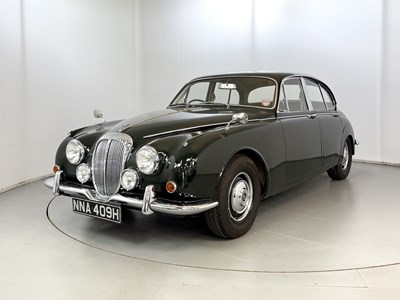 Lot 17 - 1969 Daimler 250