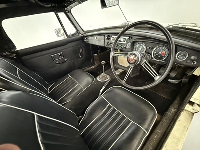 Lot 12 - 1969 MG C
