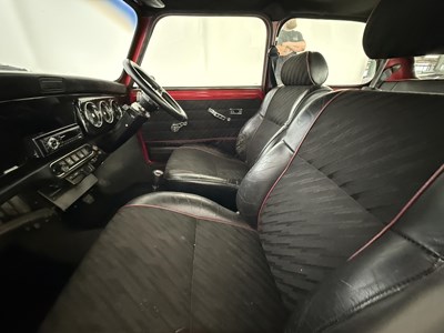 Lot 2 - 1993 Rover Mini