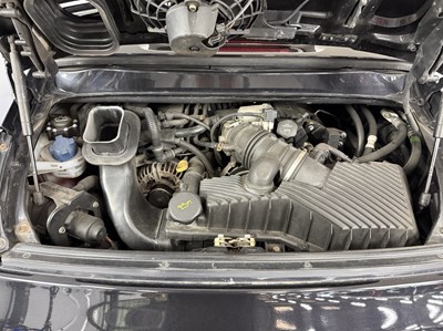 Lot 41 - 2004 Porsche 911 Carrera 4S