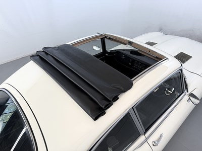 Lot 30 - 1971 Jaguar E-Type