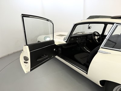 Lot 30 - 1971 Jaguar E-Type
