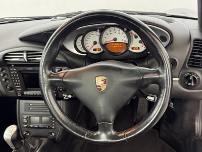 Lot 25 - 2004 Porsche 911 Carrara 4S