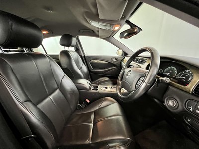 Lot 107 - 2004 Jaguar S-Type SE Sport