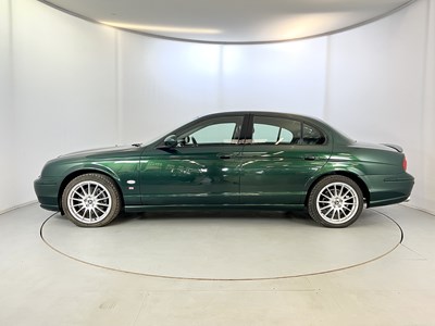 Lot 107 - 2004 Jaguar S-Type SE Sport