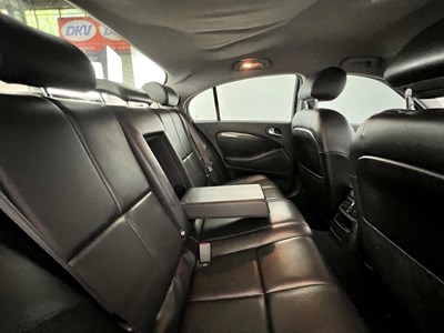 Lot 107 - 2004 Jaguar S-Type SE Sport
