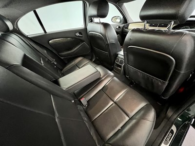 Lot 107 - 2004 Jaguar S-Type SE Sport