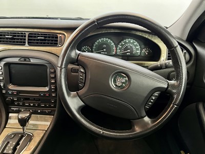 Lot 107 - 2004 Jaguar S-Type SE Sport